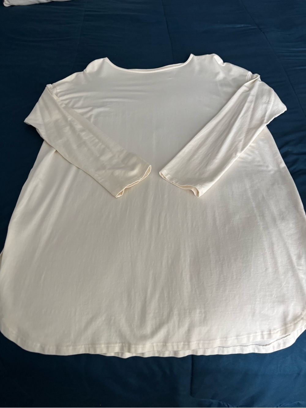 J. Jill Soft Scoop Neck Long Sleeve Top in Cream